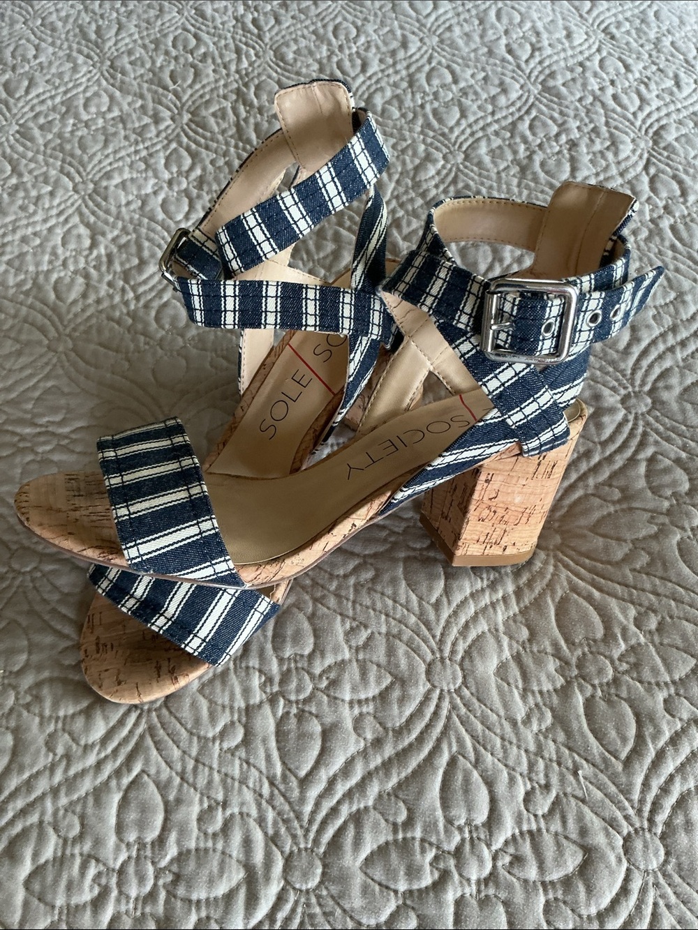 Sole Society Zahara heeled sandals in denim stripe size 6.5